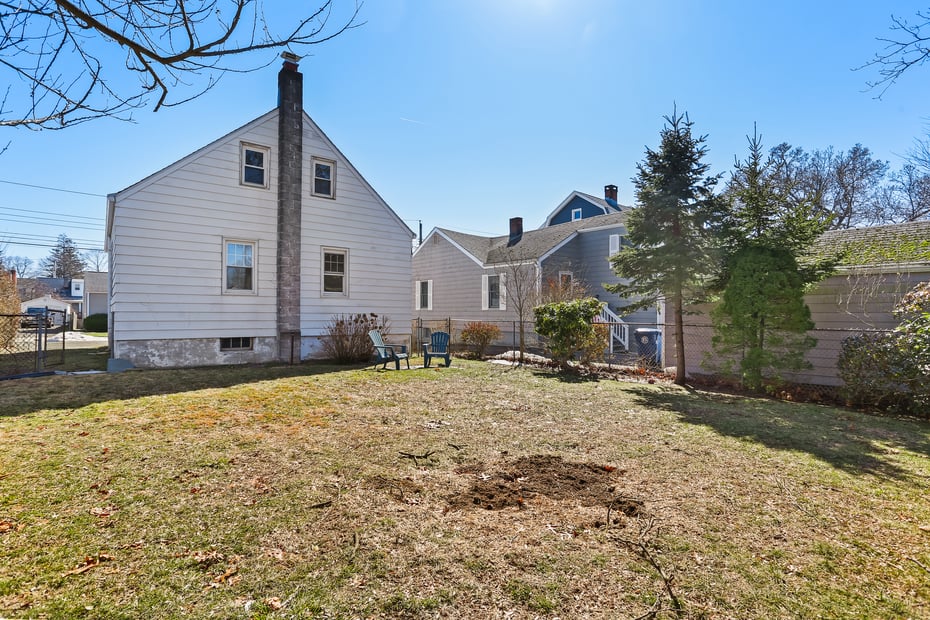 80 Holcomb Street Photo 28