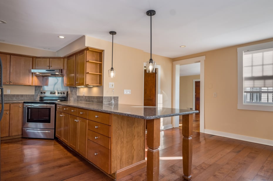 97 Commerce Street Photo 3