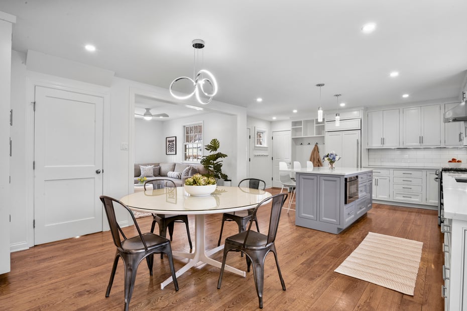 1054 Clay Avenue Photo 5