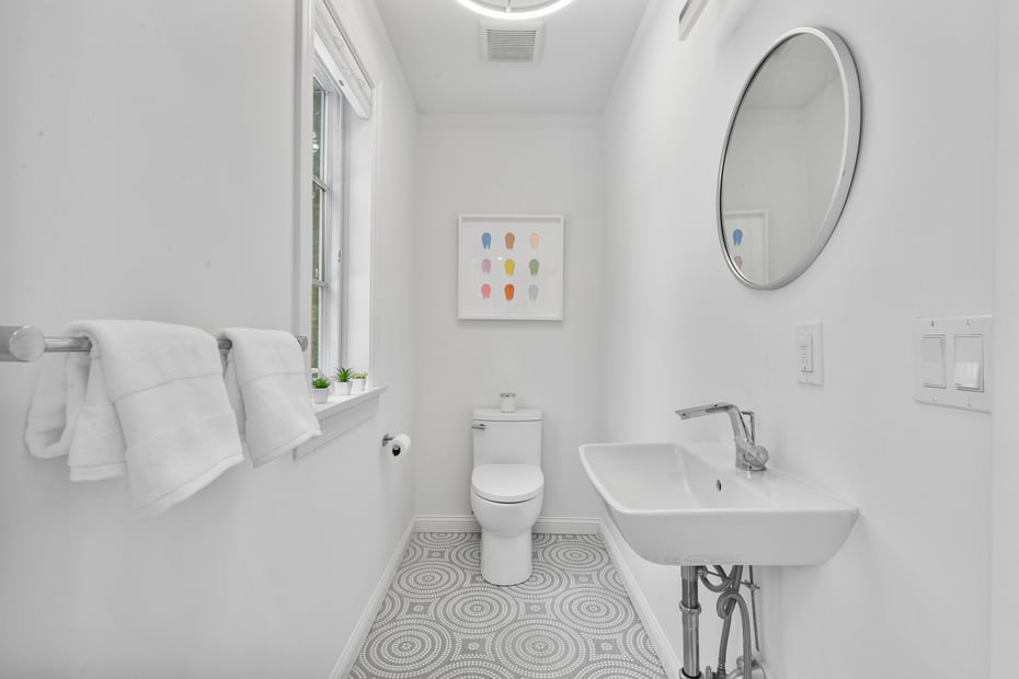 1054 Clay Avenue Photo 10