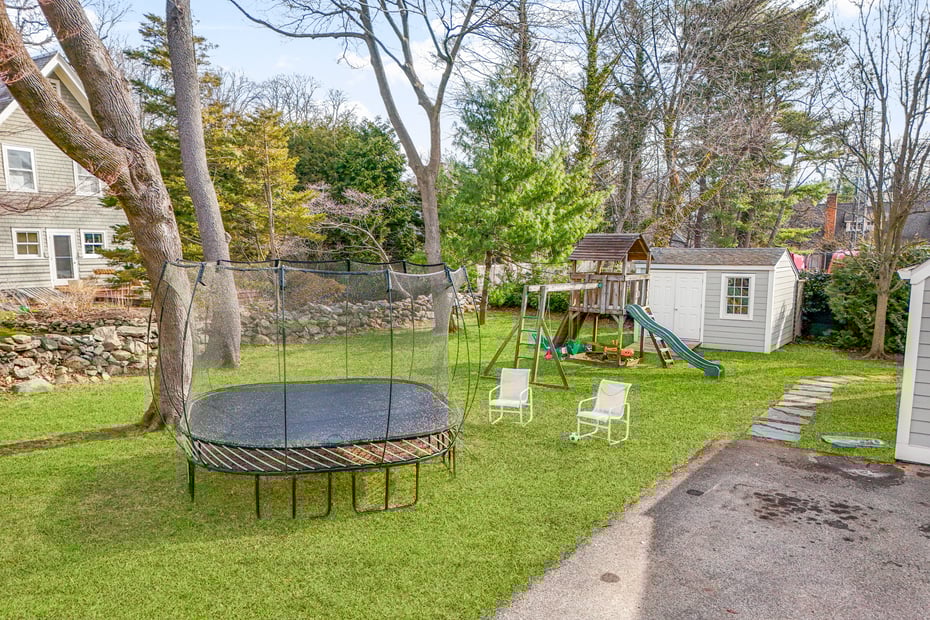 1054 Clay Avenue Photo 32