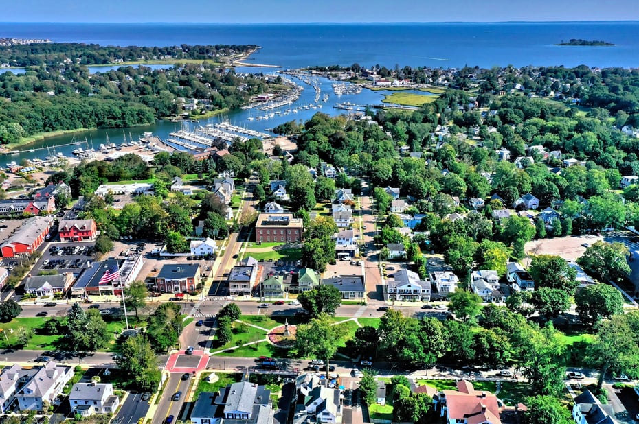 152 West River Street Photo 37