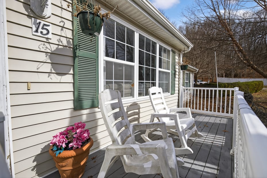 15 Cinnamon Ridge Drive Photo 3