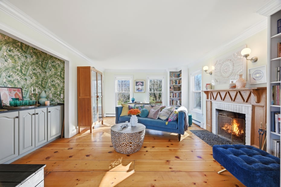 17 Colonial Drive Photo 11