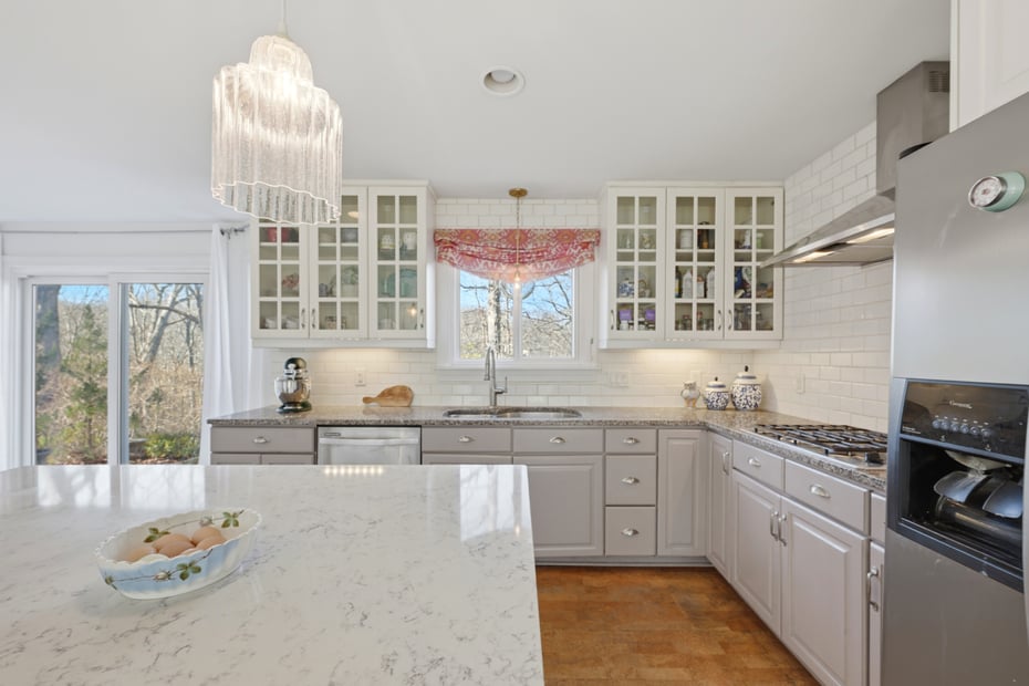 17 Colonial Drive Photo 17