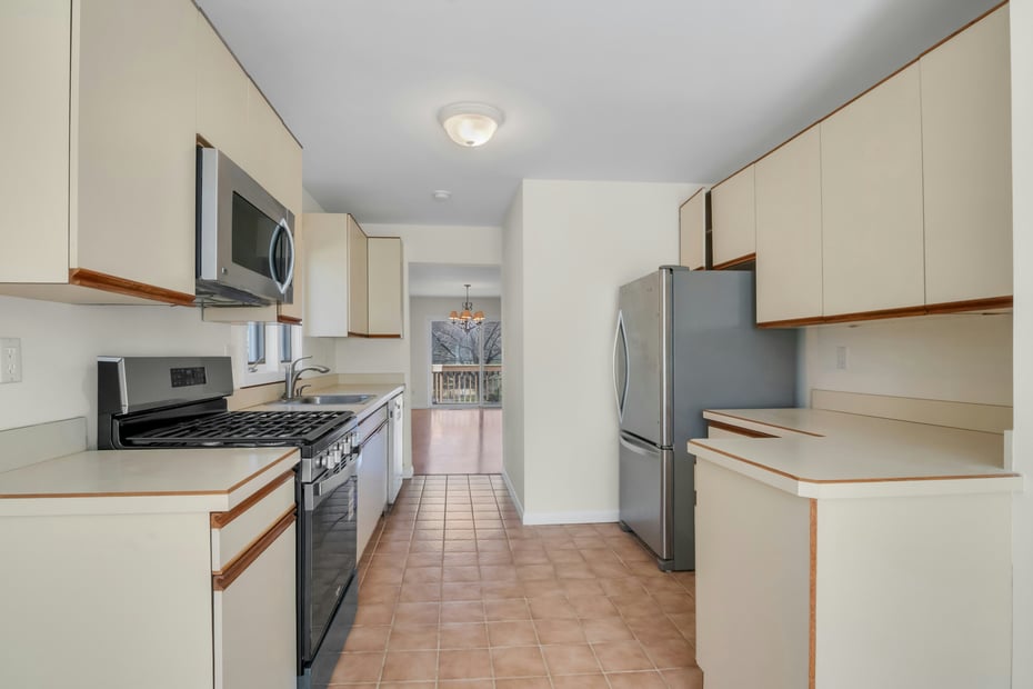 1 Spring Pond Drive #1 Photo 6