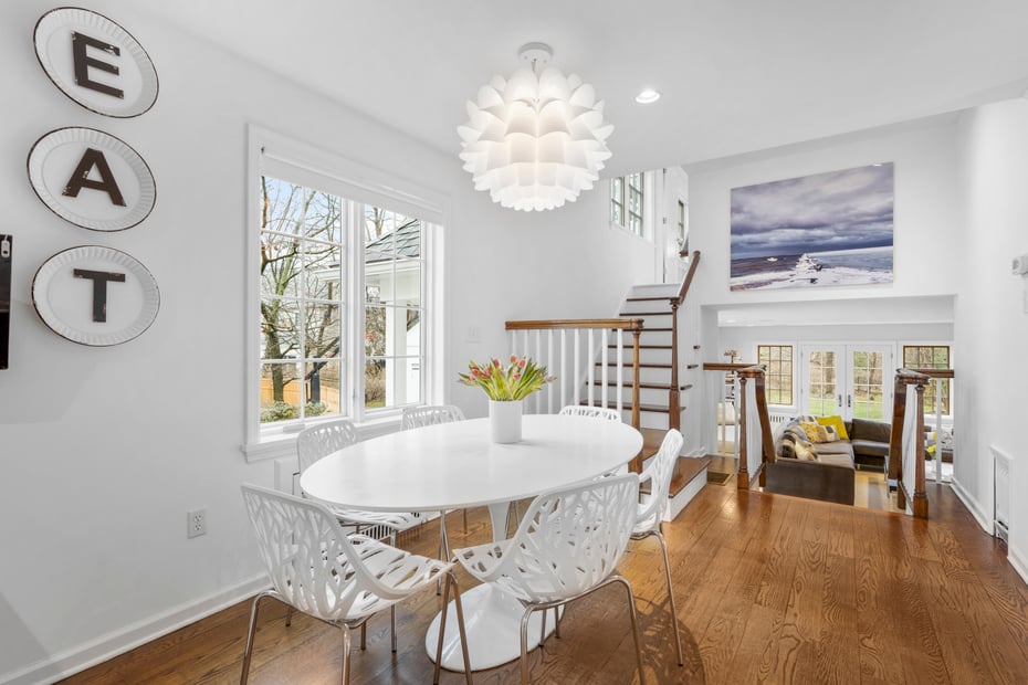 584 Forest Avenue Photo 14