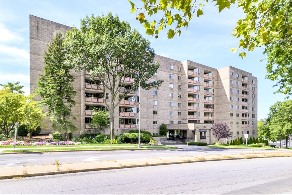 143 Hoyt Street  #APT 3K Photo 1