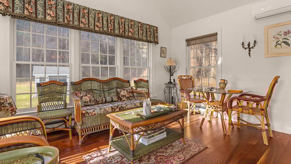 46 Glendale Rd Photo 10