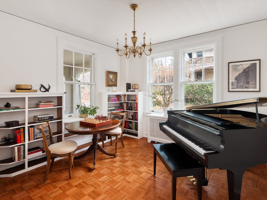 75 Oliphant Avenue Photo 15