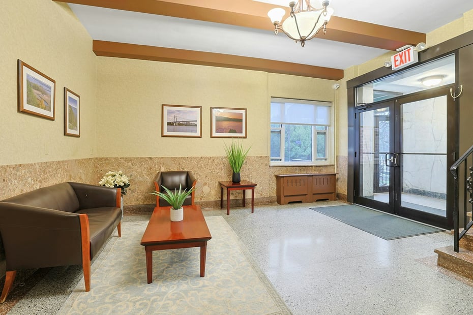 555 Broadway  #6E Photo 3