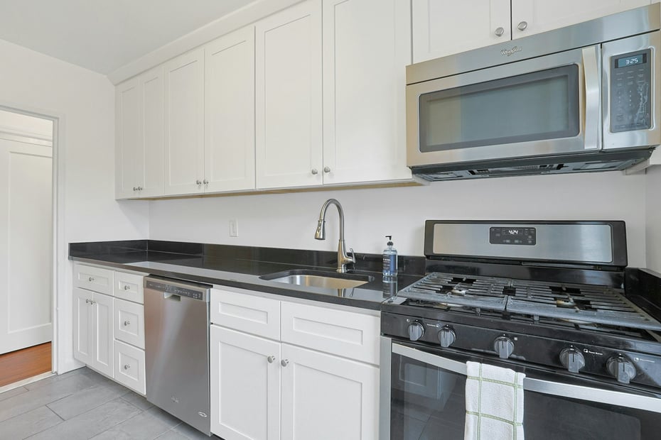 555 Broadway  #6E Photo 13