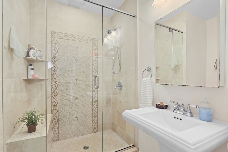 8 Goldwin Street Photo 11