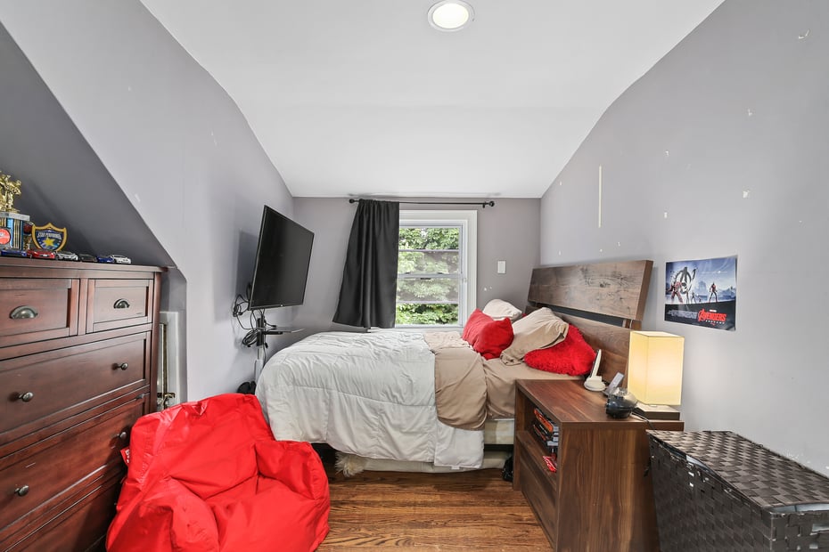 8 Goldwin Street Photo 17