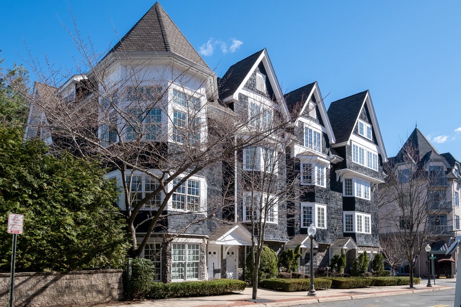 35 1st Street Photo 32