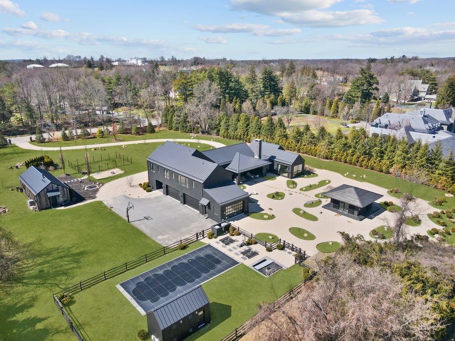 3031 Purchase Street Photo 2