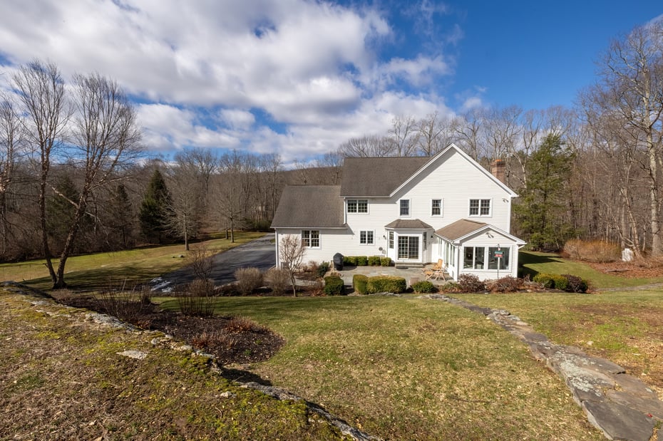 98 Hopewell Woods Road Photo 32