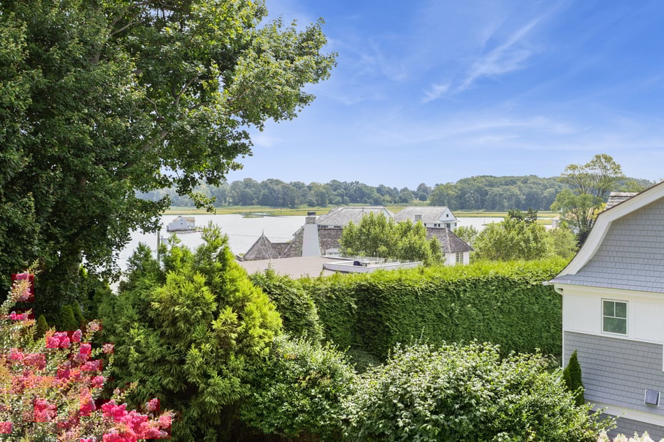 11 Edgewater Hillside Photo 4