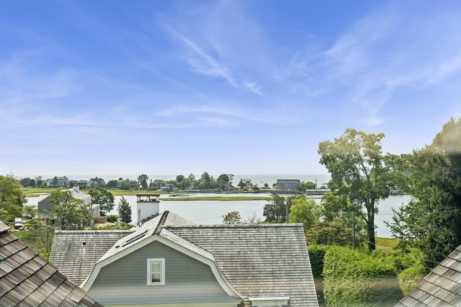 11 Edgewater Hillside Photo 6