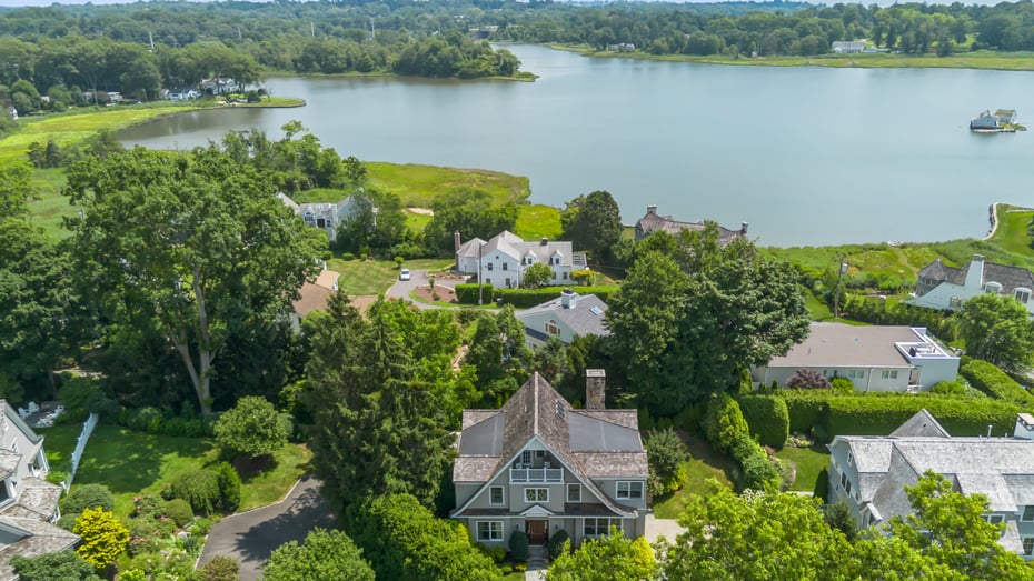 11 Edgewater Hillside Photo 38