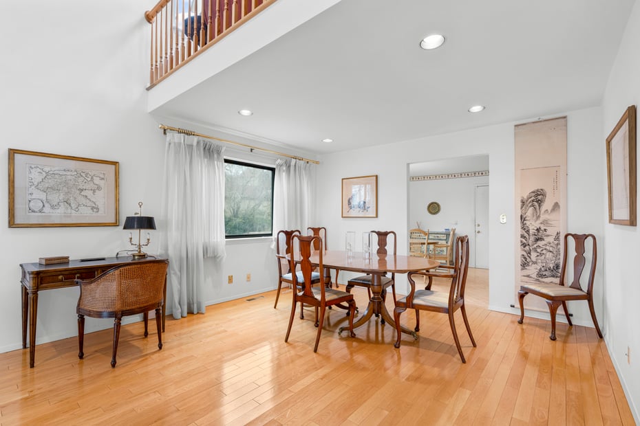 601 Fairway Green Photo 13