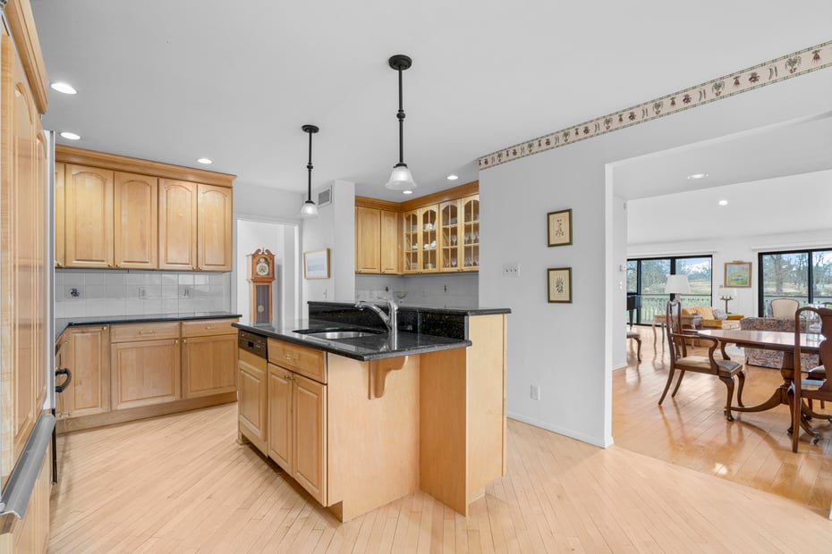 601 Fairway Green Photo 15