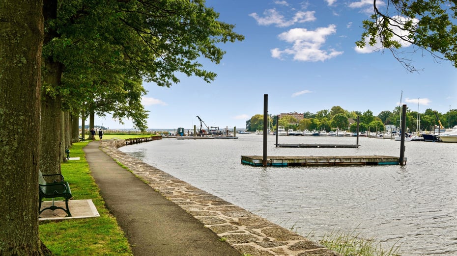 601 Fairway Green Photo 39