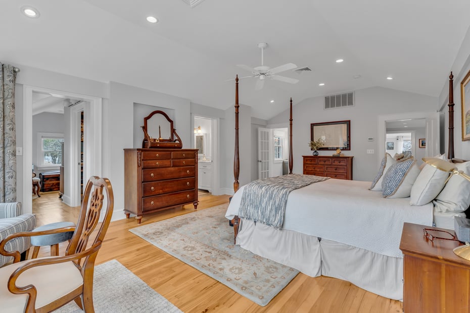 395 Boston Post Road Photo 26