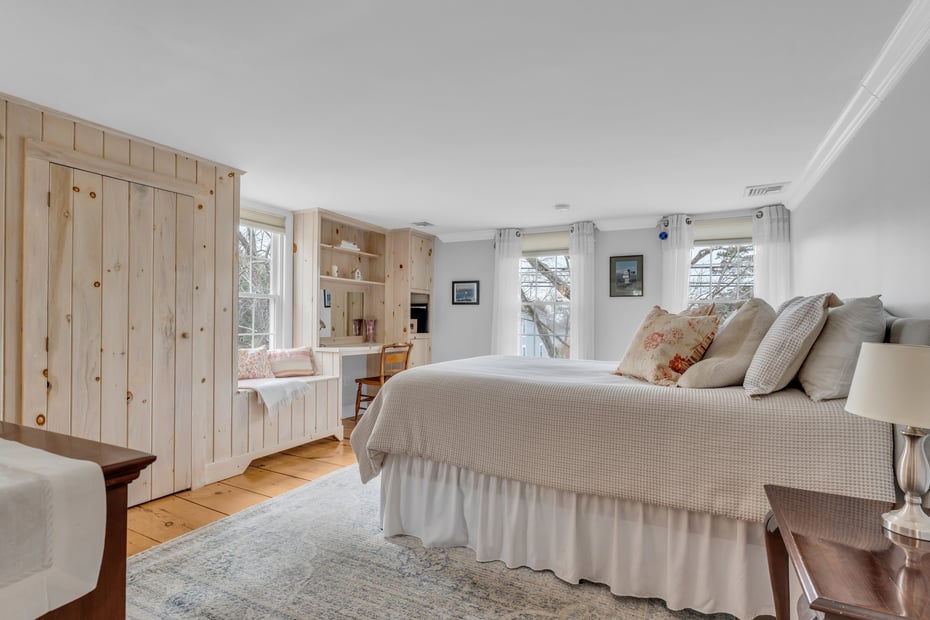 395 Boston Post Road Photo 29