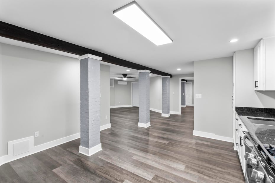 548 Ferry Street Photo 4