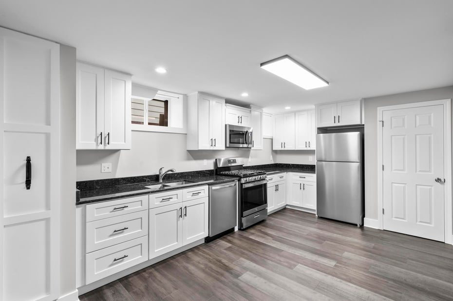 548 Ferry Street Photo 5