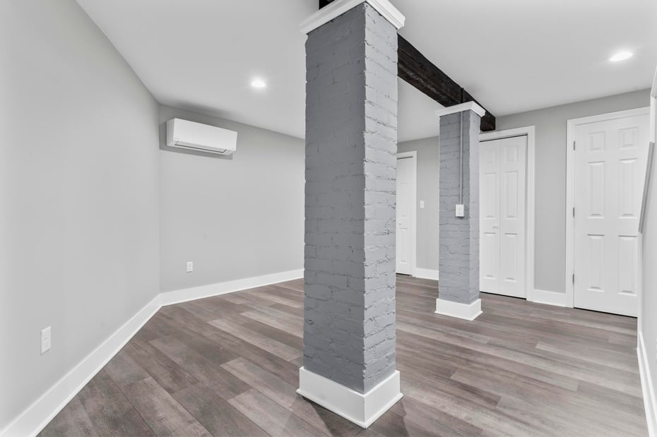 548 Ferry Street Photo 13