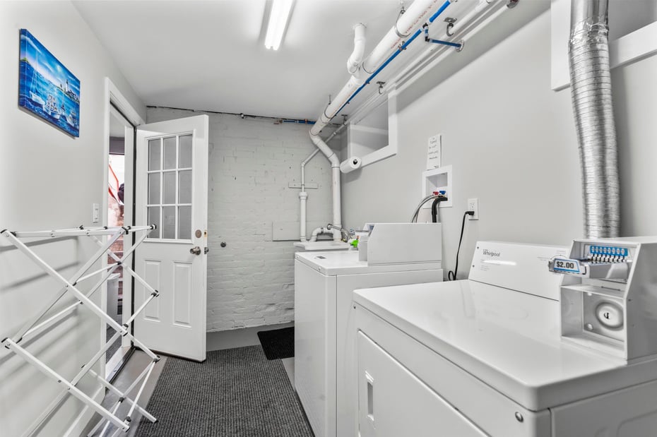 548 Ferry Street Photo 19