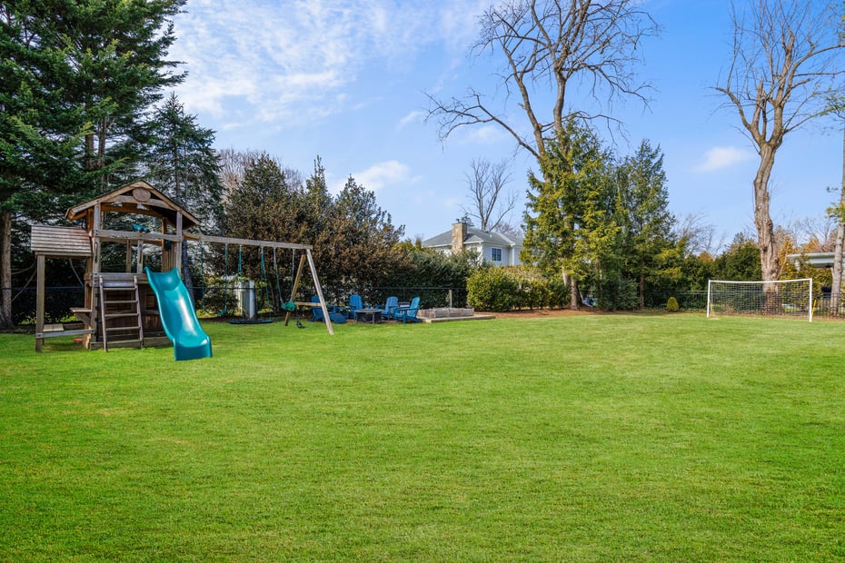 50 Bates Road Photo 31