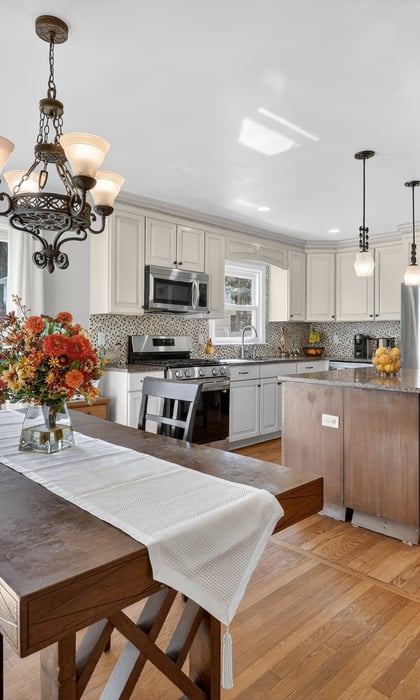 82 Taxter Road Photo 8