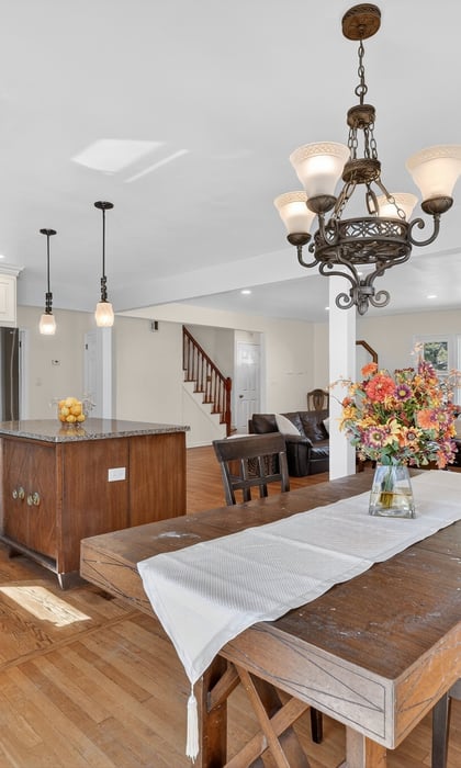 82 Taxter Road Photo 9