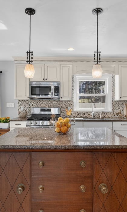 82 Taxter Road Photo 14