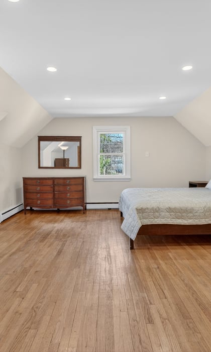 82 Taxter Road Photo 22