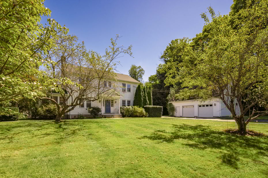 49 Hicock Drive Photo 1