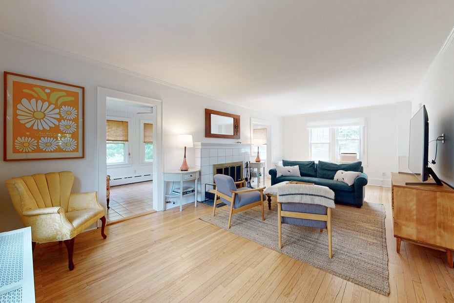 49 Hicock Drive Photo 8