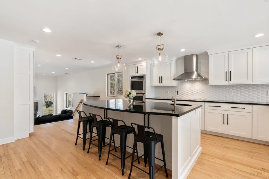 15 Haights Cross Road Photo 14