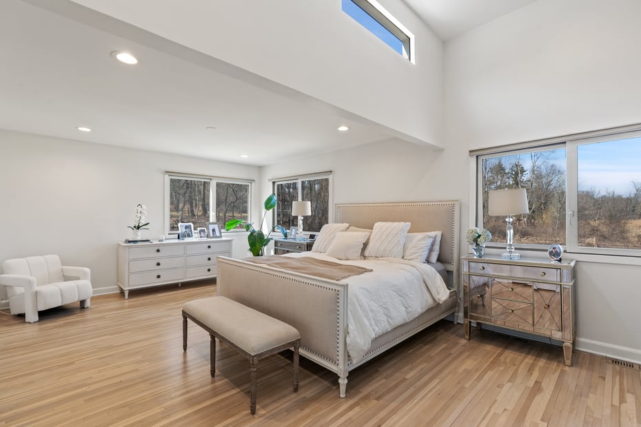 15 Haights Cross Road Photo 22