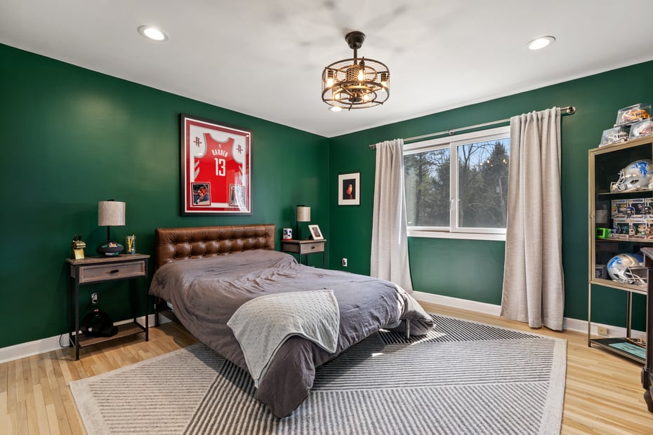 15 Haights Cross Road Photo 26