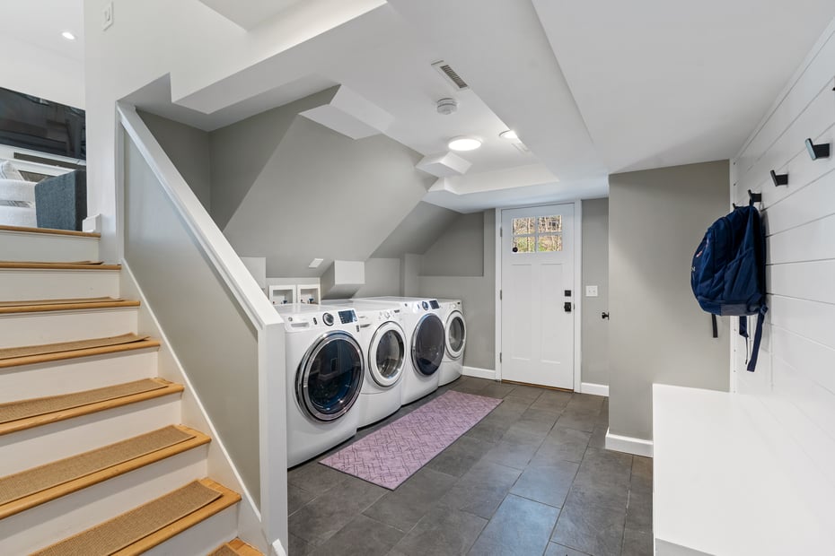 15 Haights Cross Road Photo 31