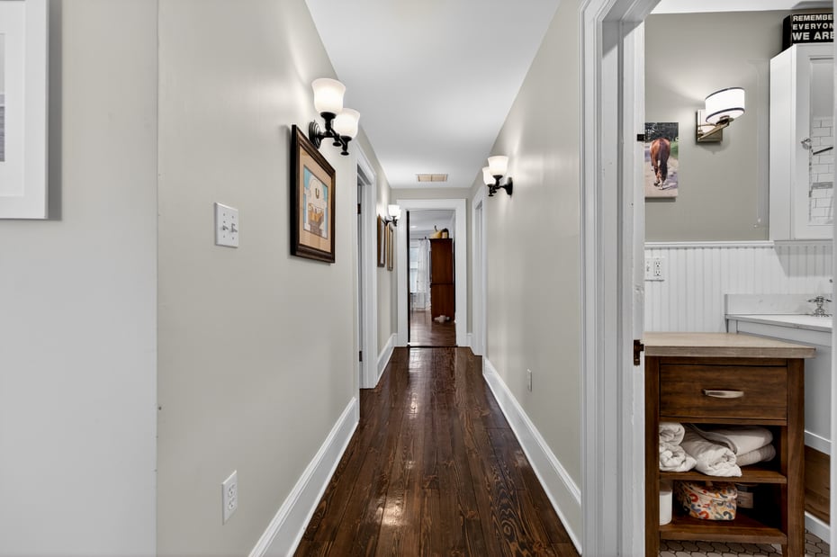 101 North Main Street Photo 25