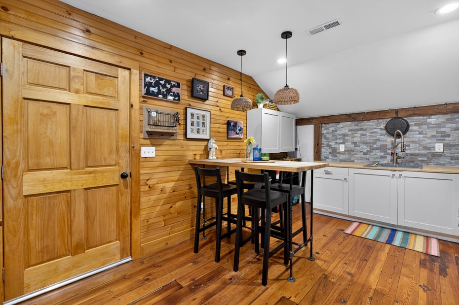 101 North Main Street Photo 36