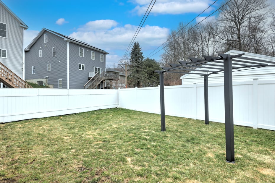 76 Luther Street Photo 4