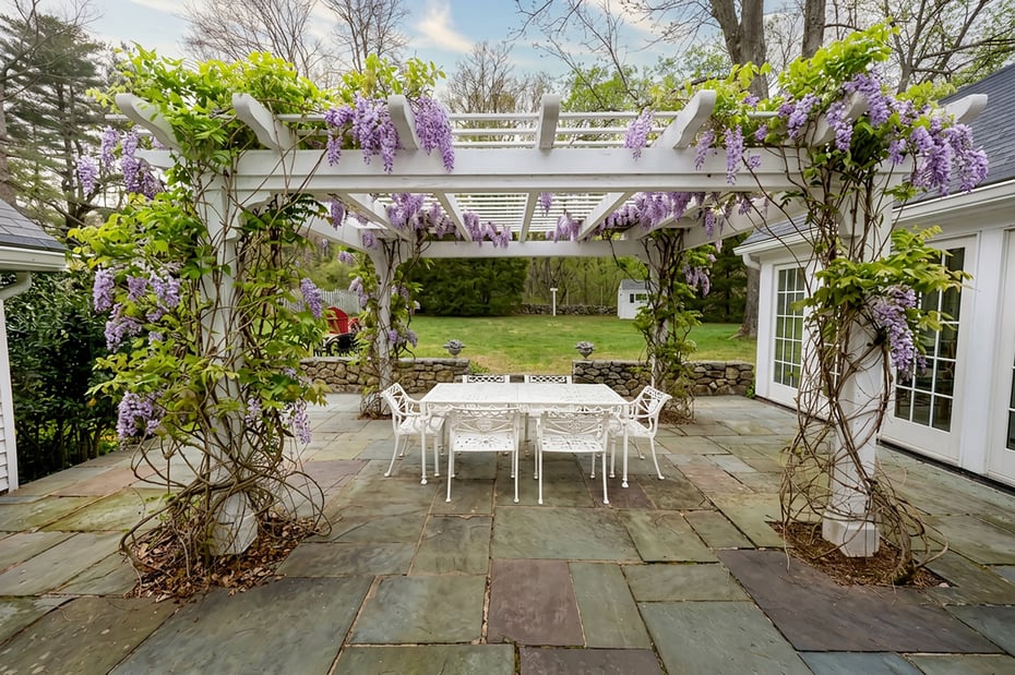 8 Nancys Lane Photo 3