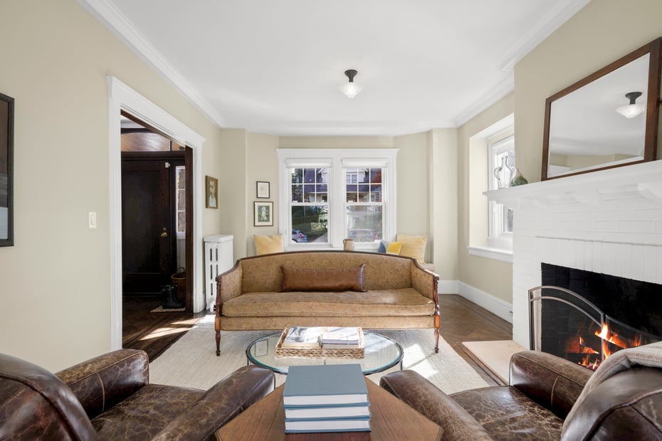 75 Young Avenue Photo 7