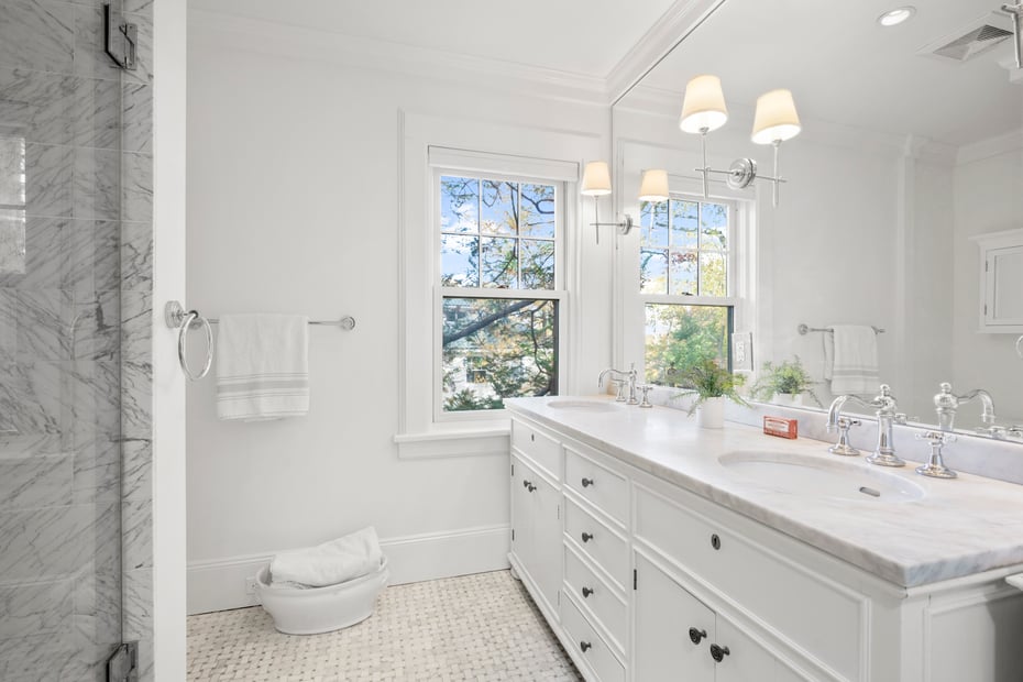 75 Young Avenue Photo 17